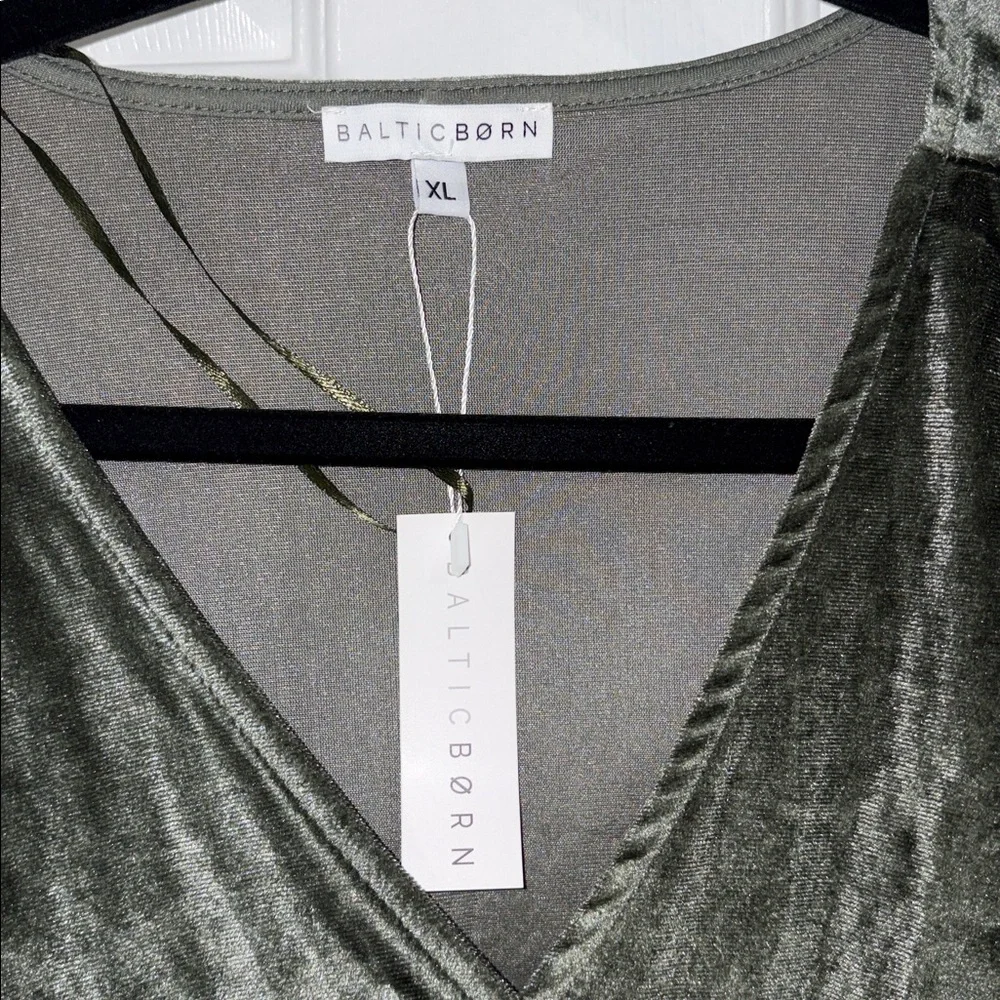 Baltic Born Olive Velvet High Low Dress. NWT. Women’s XL.